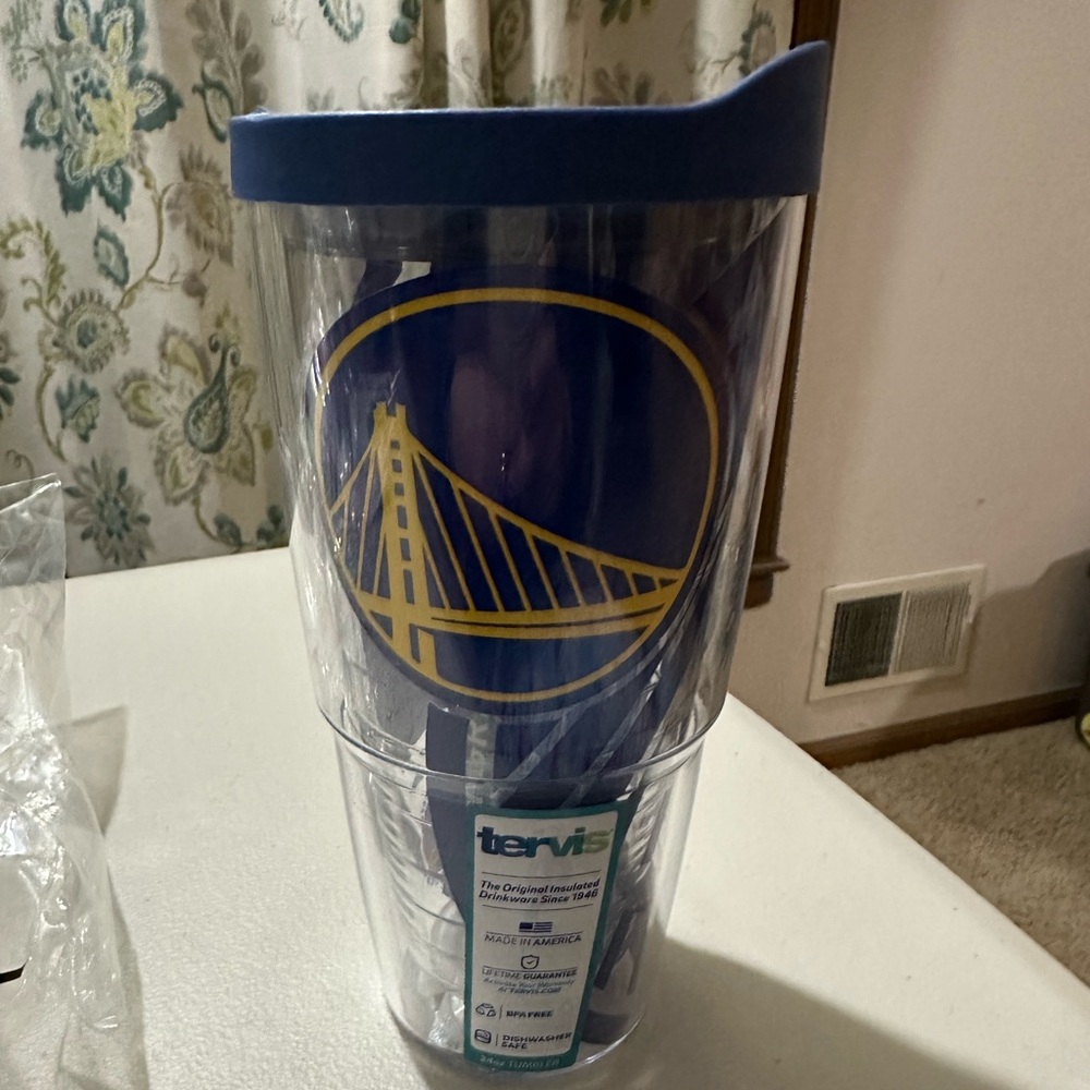 Golden State Warriors 24 ounce Travis plastic cup